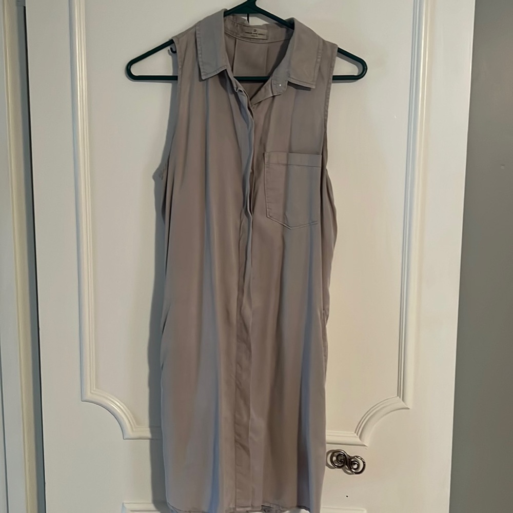 Thread & Supply sleeveless gray button down dress - size small